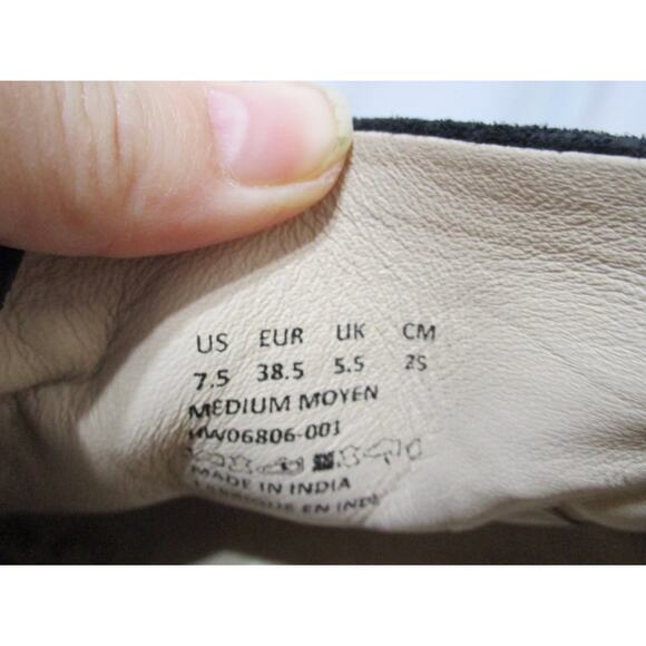 Hush Puppies Medium Moyen Black Suede Side Zip Booties Women 7.5 - Picture 10 of 11